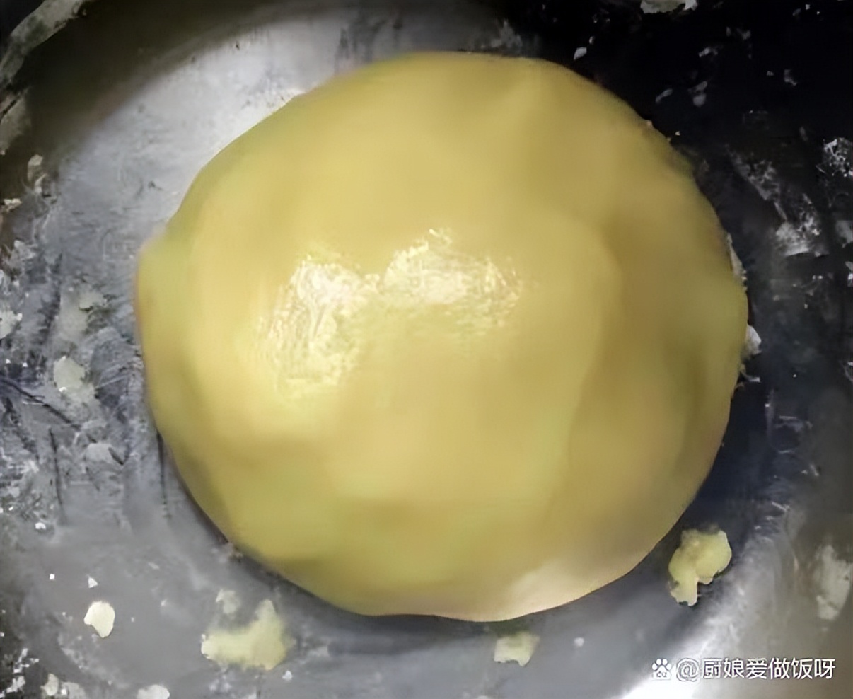 胖莓为奶奶学做甜点,酥而不硬软而不皮的美味绿豆酥,最后成功了