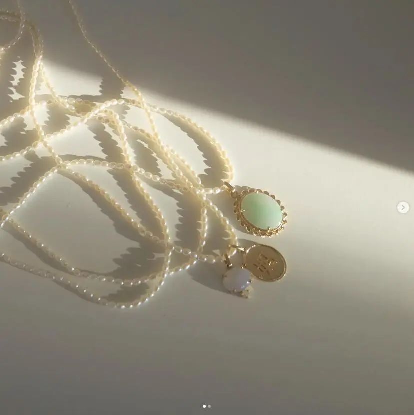 谭松韵关晓彤金鹰节,关晓彤谭松韵红毯走秀