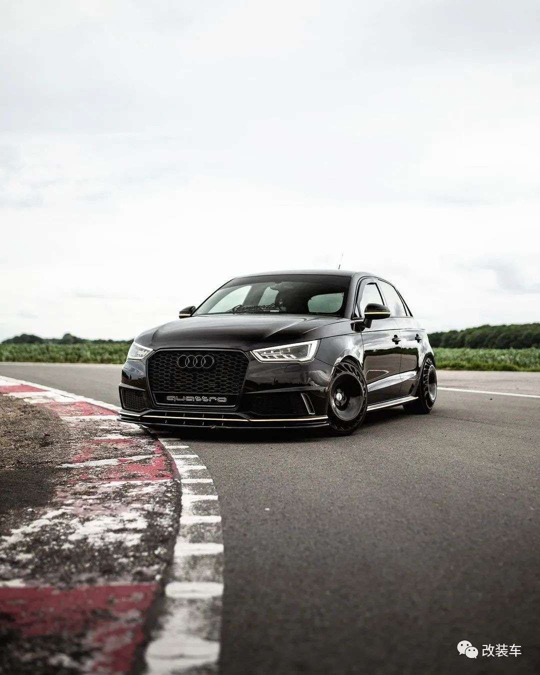 奔驰车模amga35,奔驰c级小姐姐改装