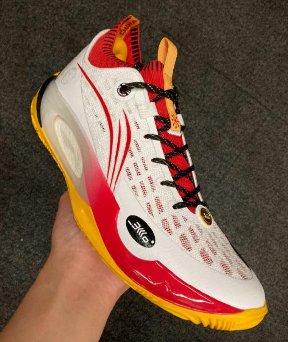 李宁2019新品鞋子,李宁闪击拖鞋测评