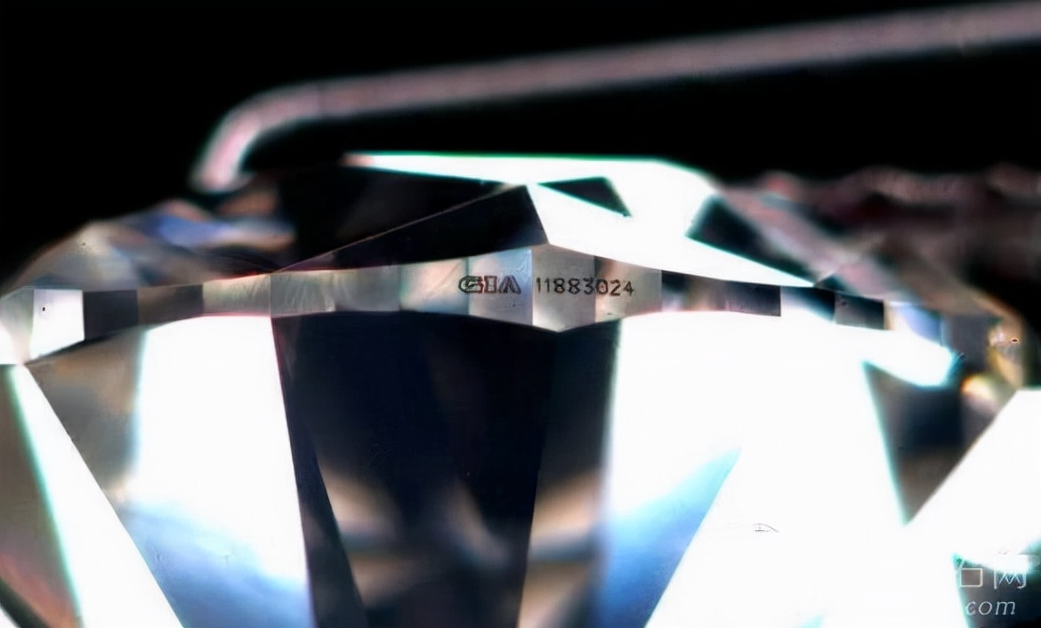 gia证书上怎么辨别钻石是不是奶钻,怎么确定gia证书和钻石是对应的