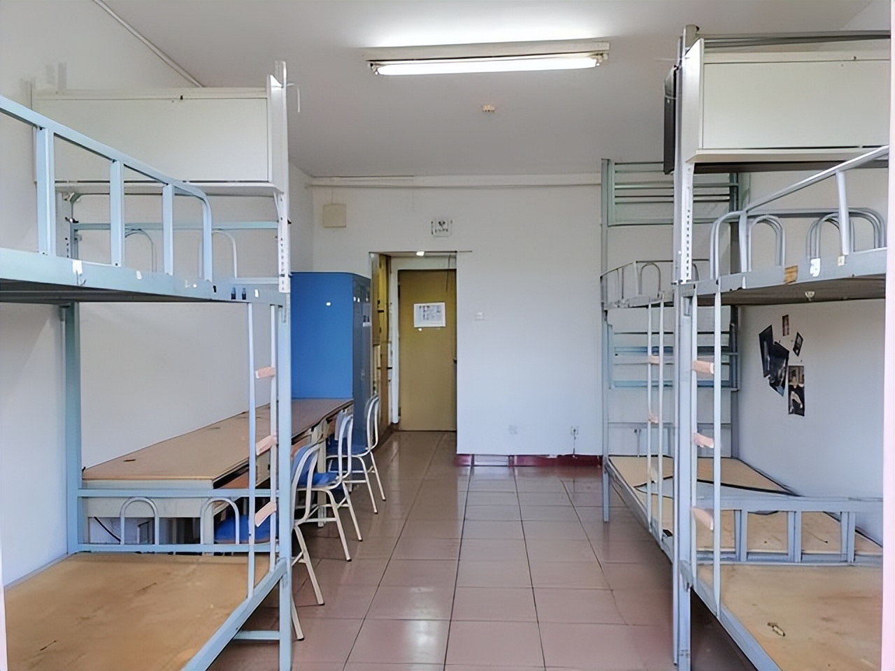 “怎么不给留学生？”，北邮大学宿舍遭吐槽，环境太差