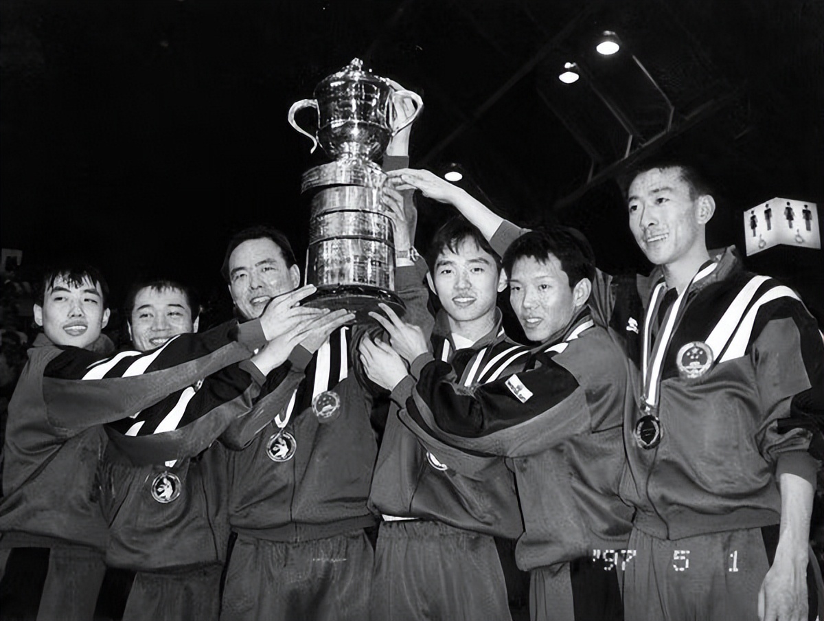 1995年天津世乒赛，天津人马*革文**出战绝地反击，被邓超拍成电影