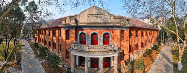 湖南这名大学生：成绩优异，获外交部定向培养，如今即将入职外交部！