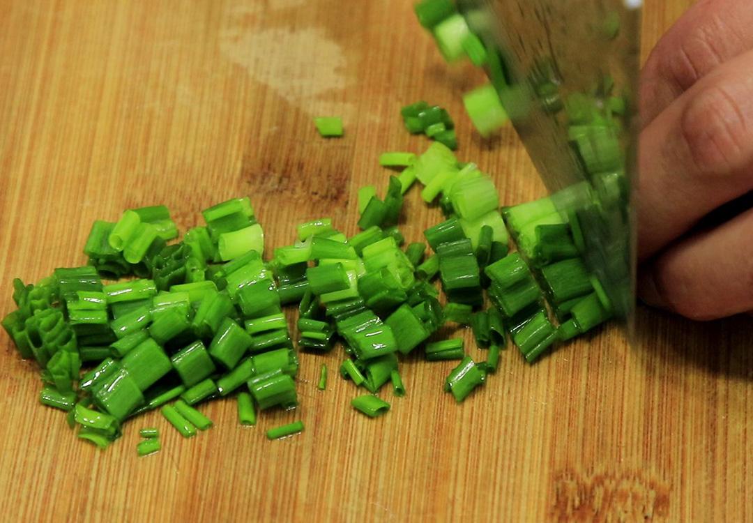 花生配什么菜最好吃，教你5种不同做法，鲜香美味，顿顿吃光盘