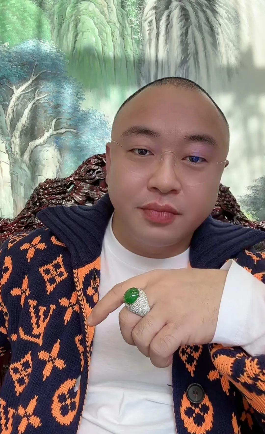 网红样儿是个狠角，把大哥玩得团团转，把自己嫁给榜一大哥