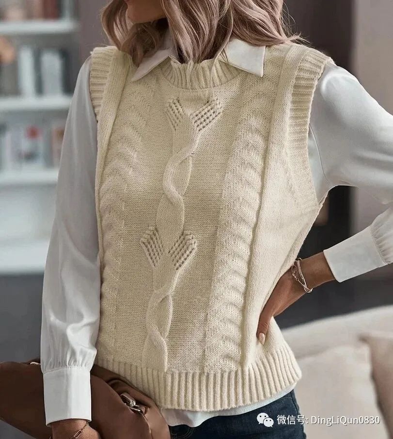 针织夹克无袖怎么搭,针织起来还很大气的三色夹克