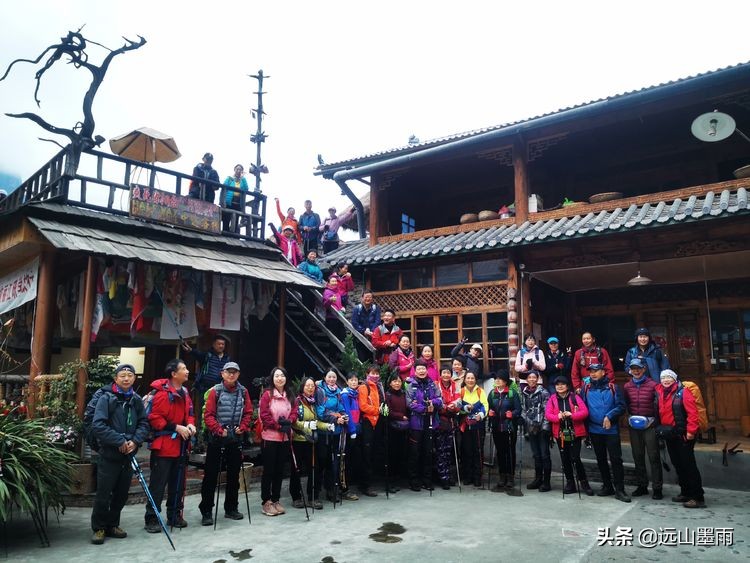 虎跳峡徒步最惊险的路段,虎跳峡高路徒步最难走路段