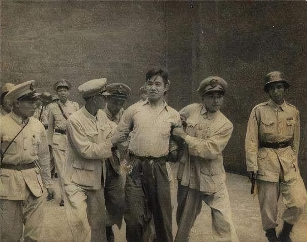 1927年在刑场上英勇就义的革命家,革命者赴刑场就义