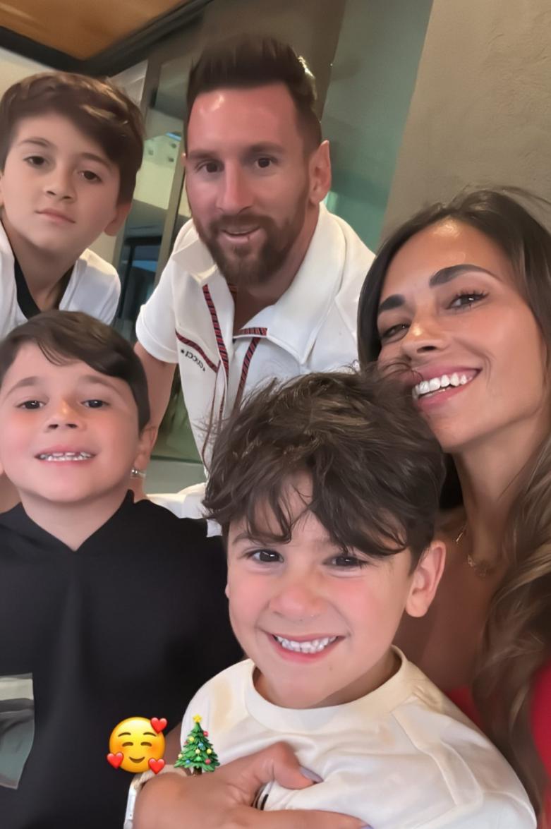 梅西一家五口豪宅曝光,梅西全家5口照片