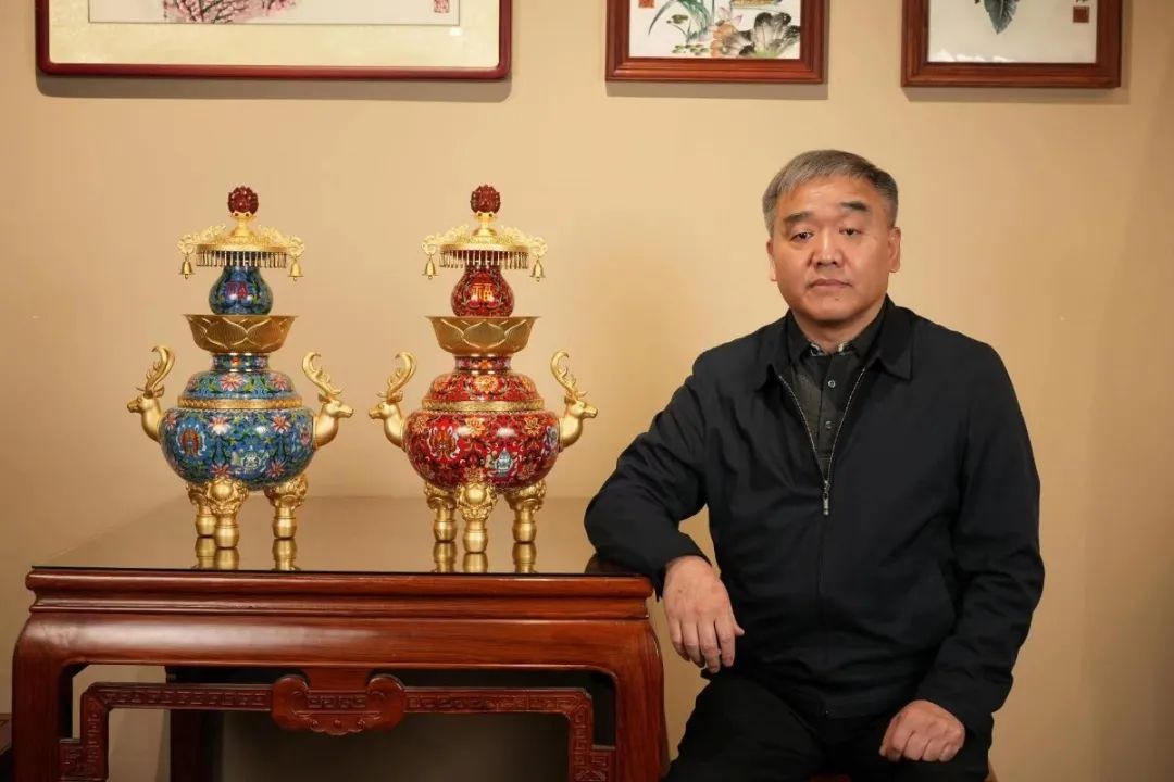 一件景泰蓝十件官窑器说明什么,景泰蓝和瓷器收藏价值