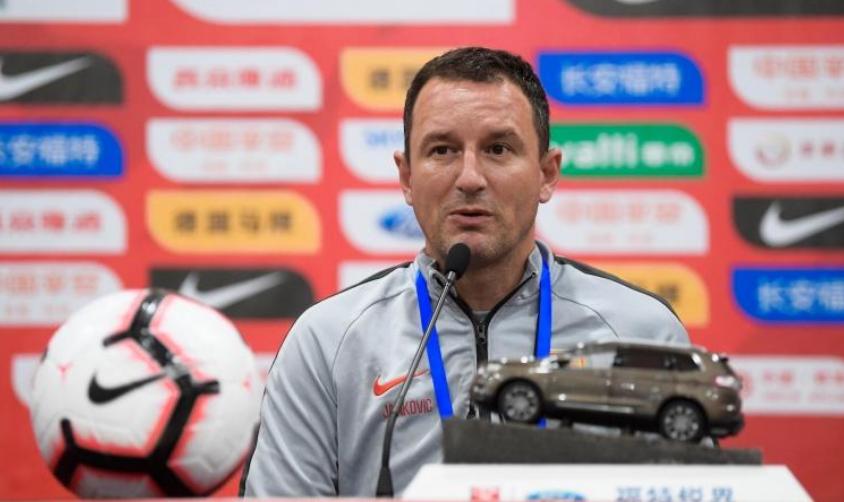 日本球迷评论国足球迷,日本球迷为中国球员打抱不平