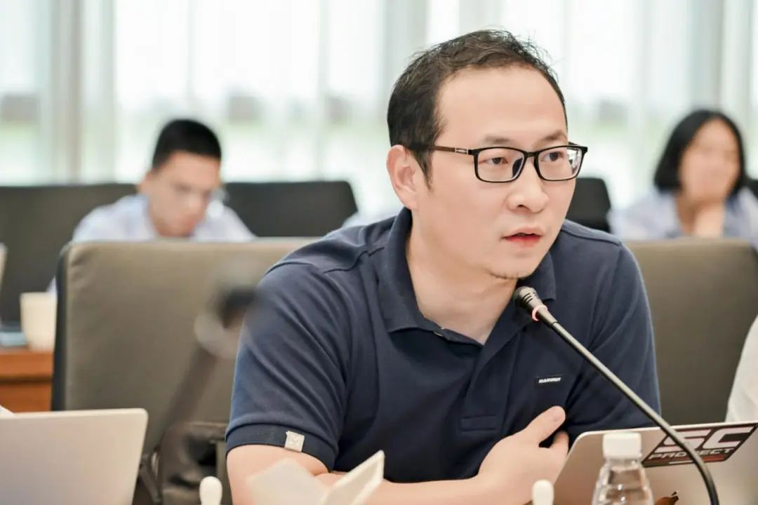 新能源汽车的领跑者比亚迪的成功,比亚迪新能源插电混动电动汽车