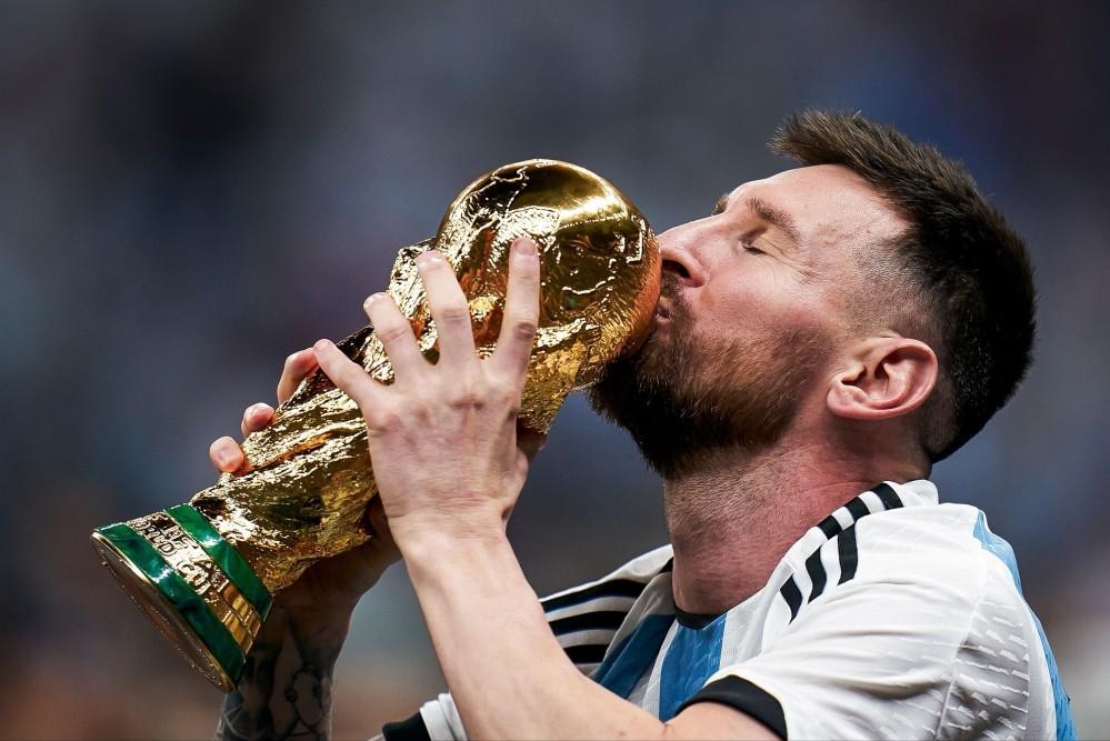 442年度百强梅罗,巅峰卡卡评价梅罗