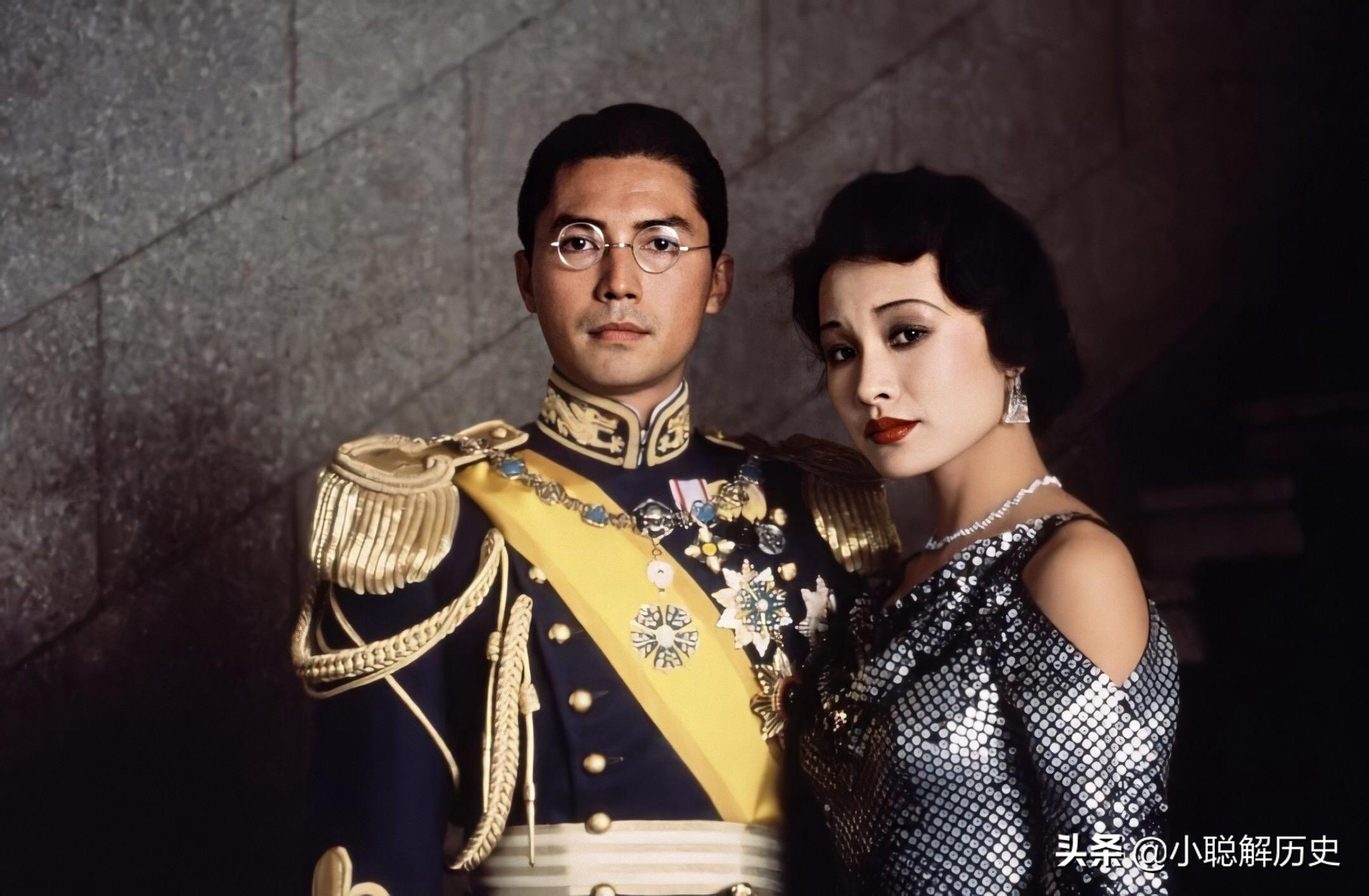 中国的末代皇后，吸*片鸦**牙齿烂光，私通日本军官，孩子被扔锅炉