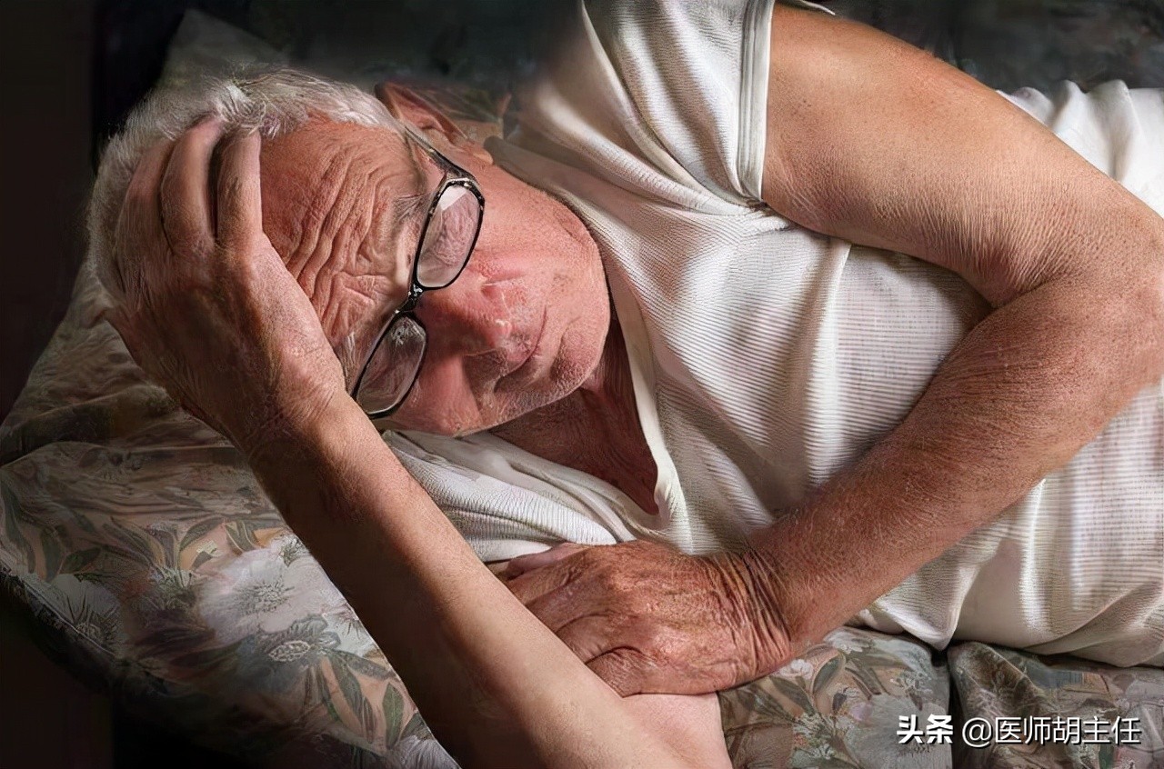 脑血管畸形导致的脑出血怎么急救,家里老人脑出血应该怎样安慰