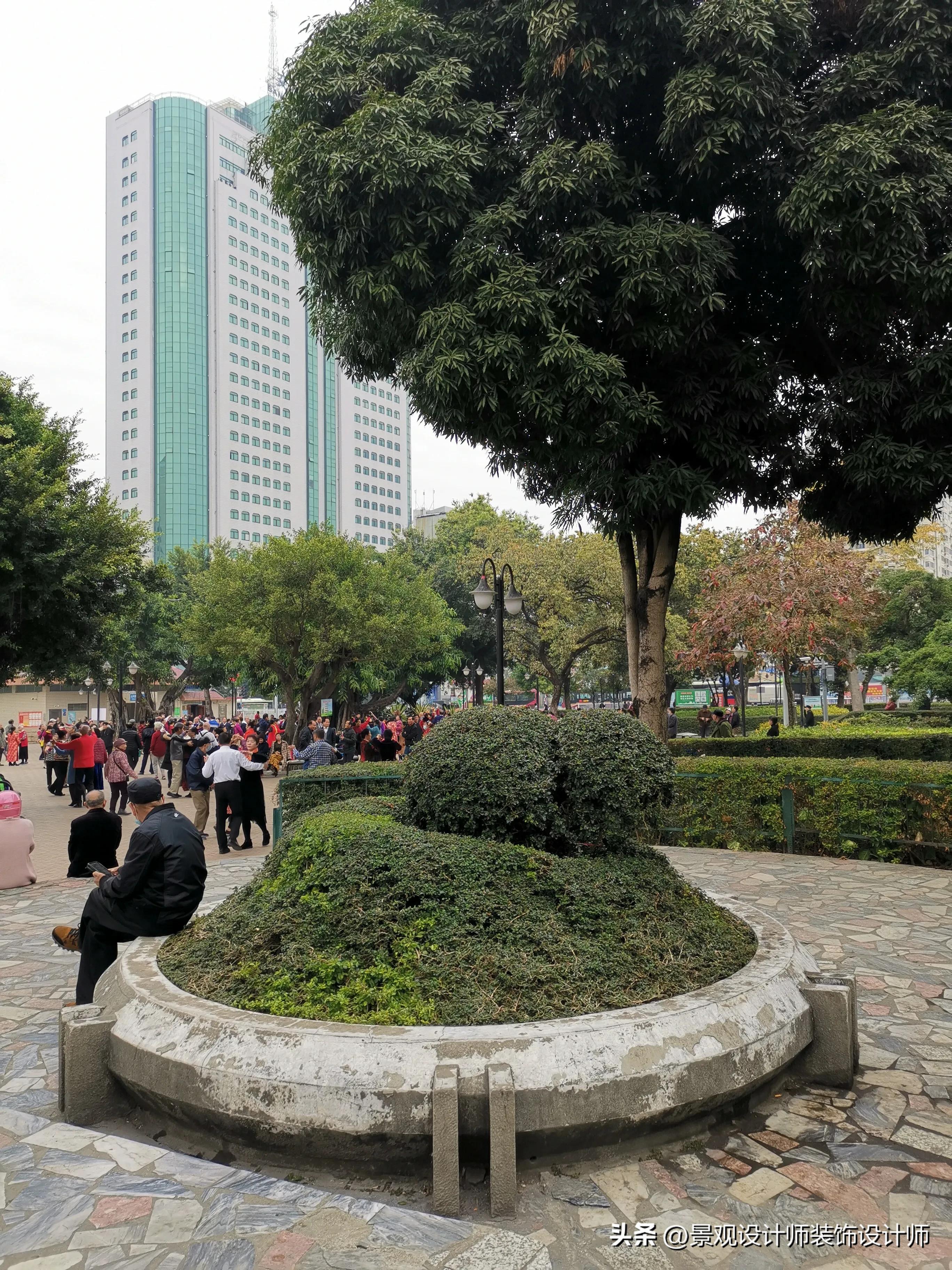 广西南宁市五象广场,广西南宁市朝阳广场唱歌