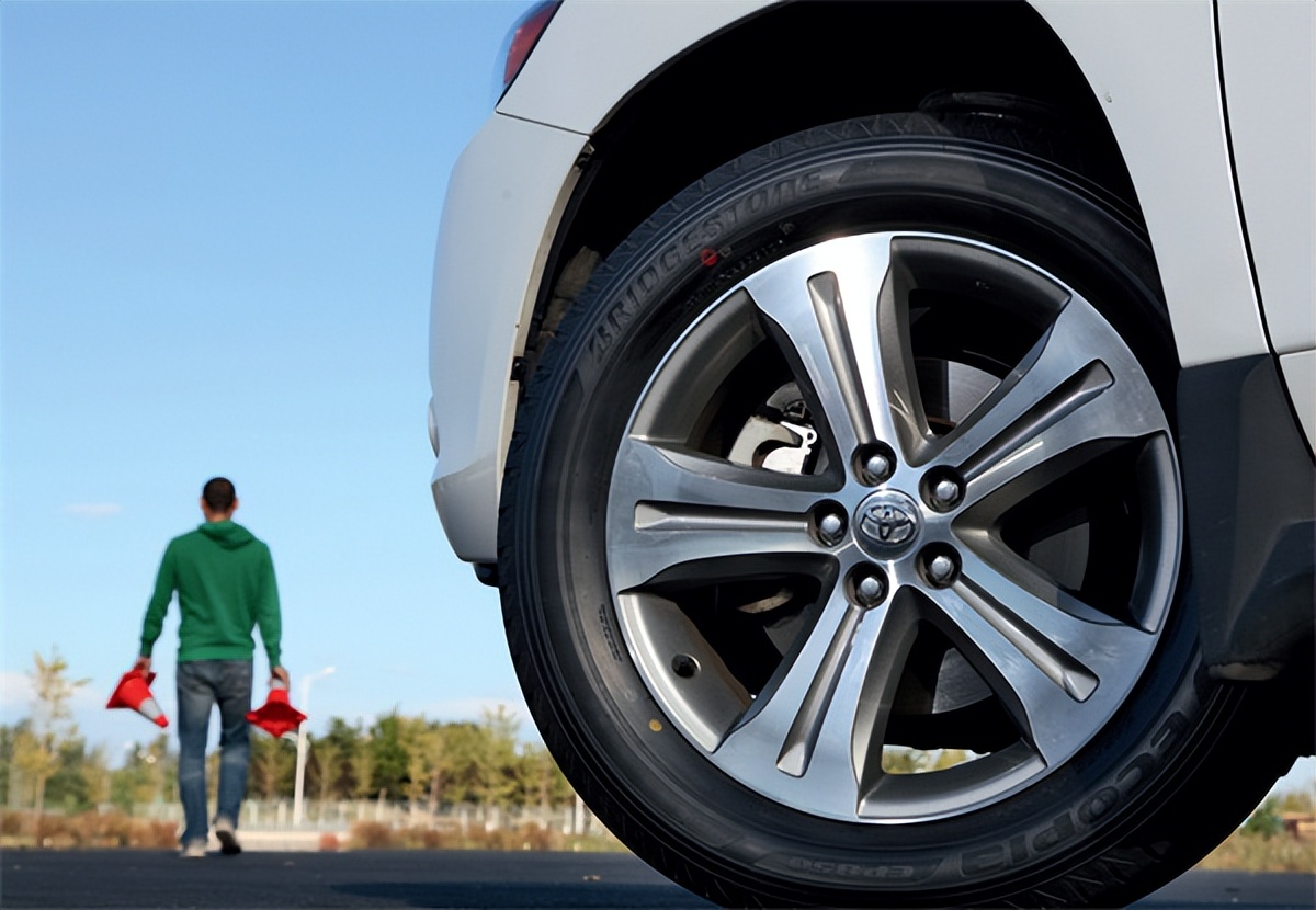 凯通汽配批发各种配件,凯通汽配供应商