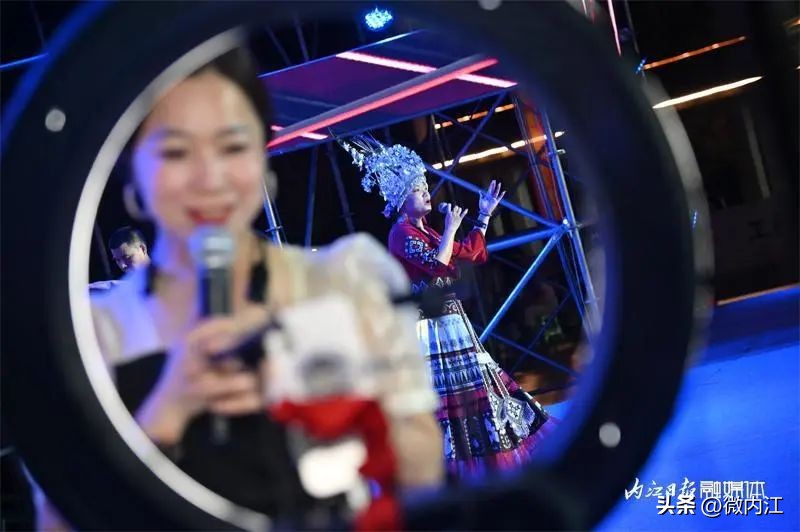 夏夜、河风、音乐、烧烤、啤酒……内江人，快来大洲广场嗨啤！