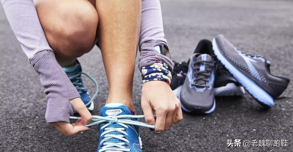 又软又轻又弹的跑鞋,轻便舒服跑鞋国产