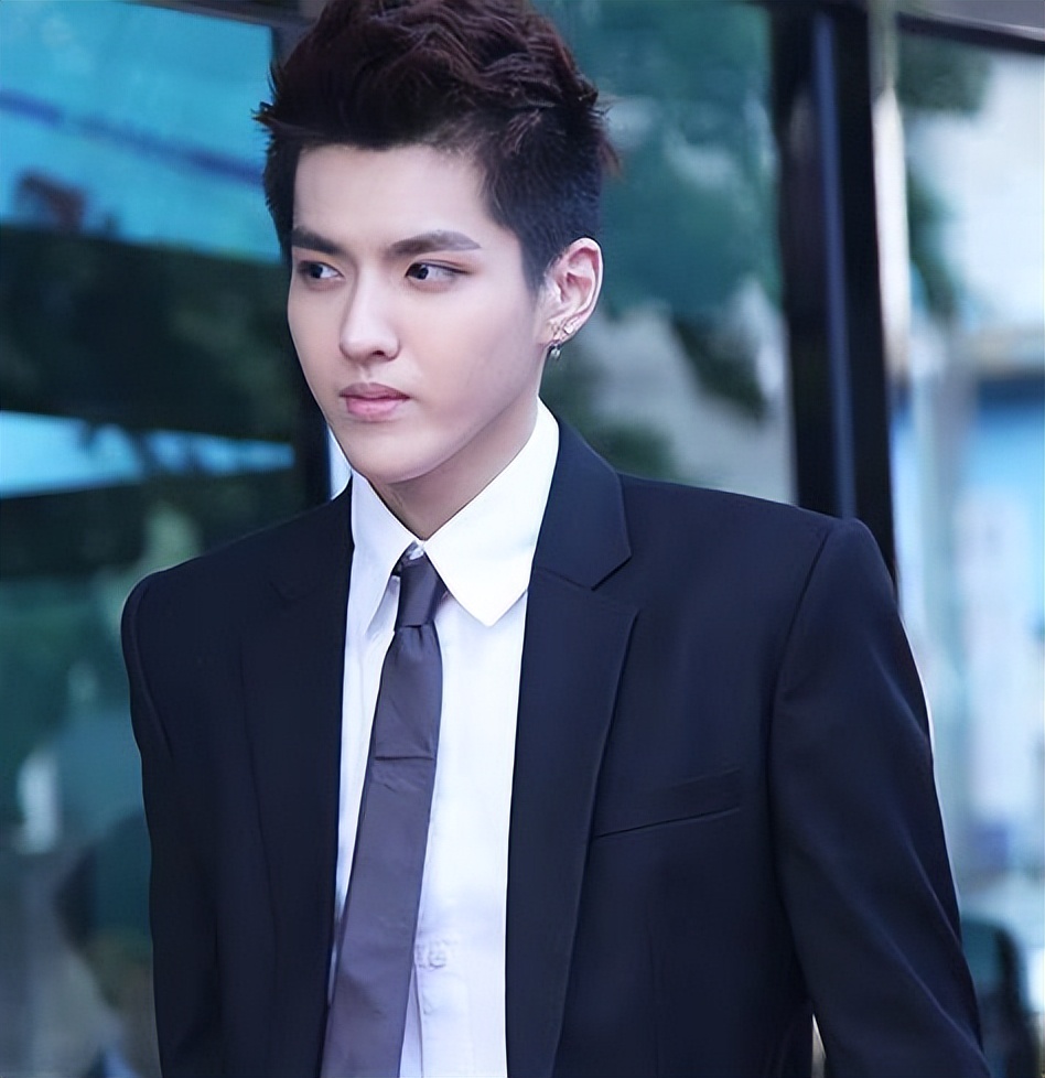 最近的吴亦凡事件是真的还是假的,吴亦凡以前的案件可以翻案吗