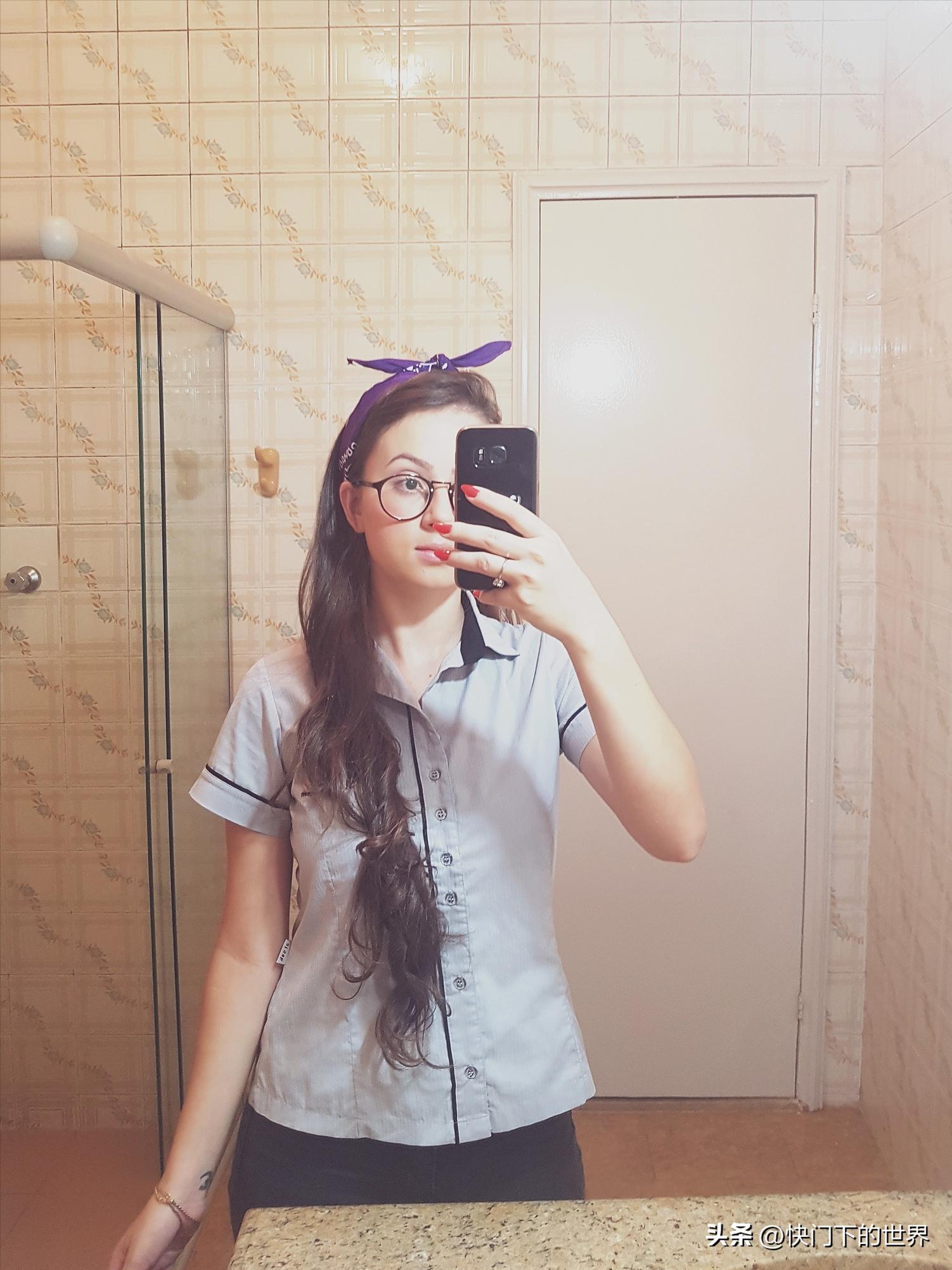 为啥拍照比镜子里看自己丑,为啥镜子里自己好好看拍照却很丑