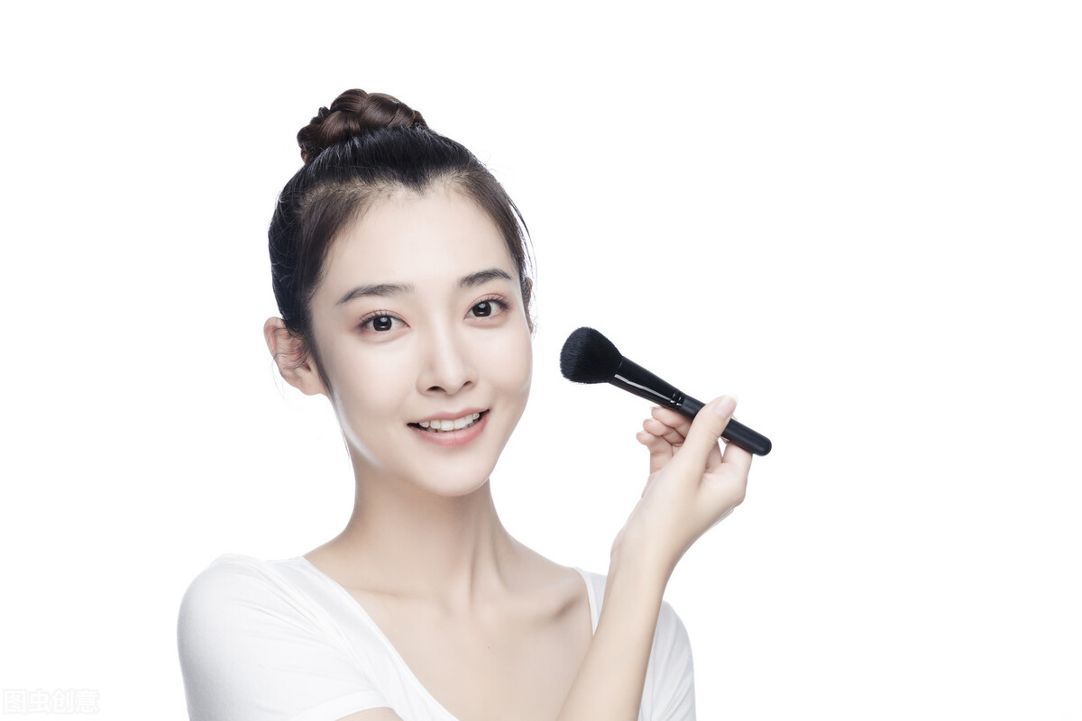 化妆出路与前景,学化妆师前景怎么样最有前途