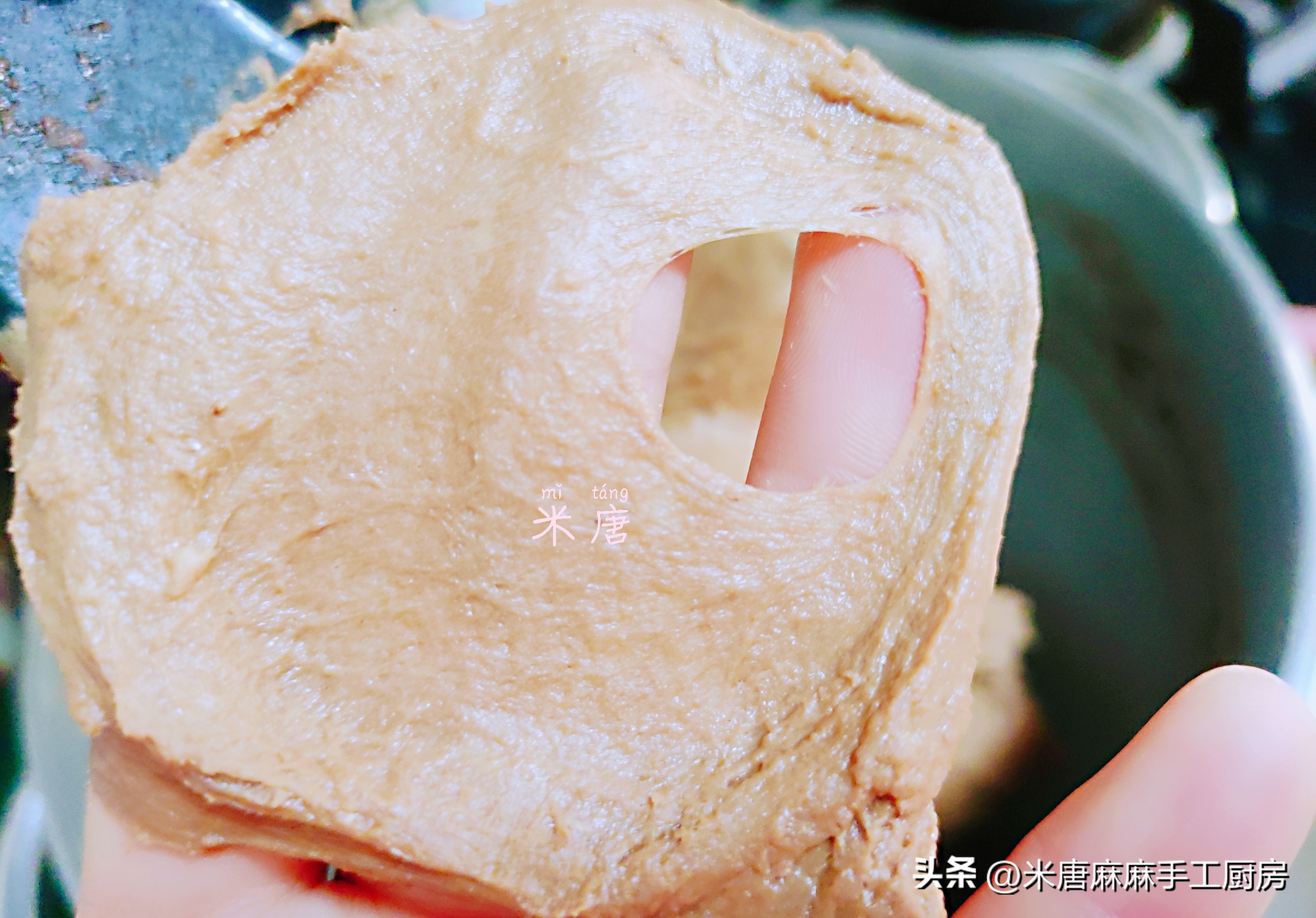 米唐麻麻玩转面团：#吐司日记#摩卡奶酪吐司