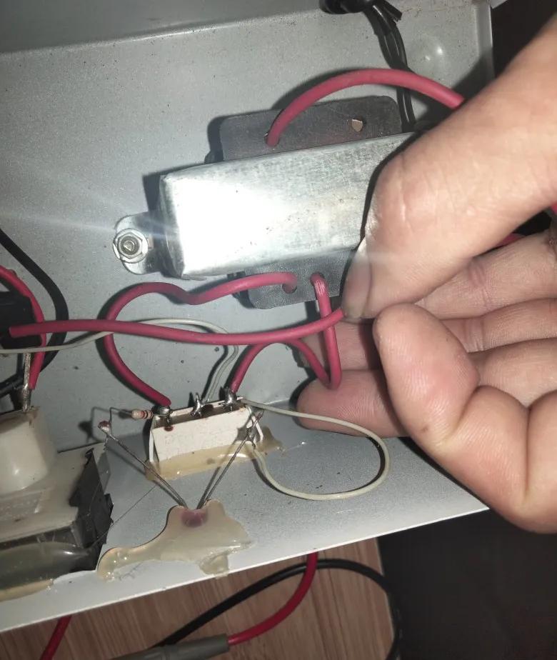 6伏12块蓄电池充电器,6-12伏锂电池充电器