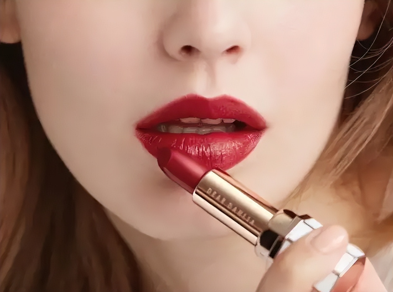 口红效应是什么意思,口红效应的前景是什么