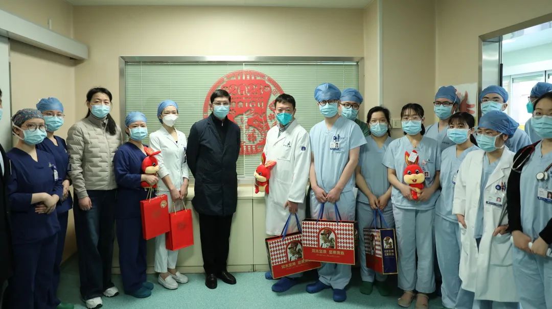 致敬国寿坚守岗位工作的人,致敬春节坚守在岗的同事们