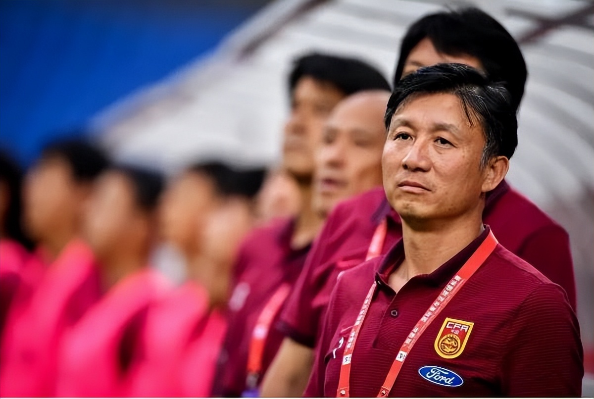 他刚跟德甲球队签约,就火线代表中国男足出战,却遭遇4球惨败