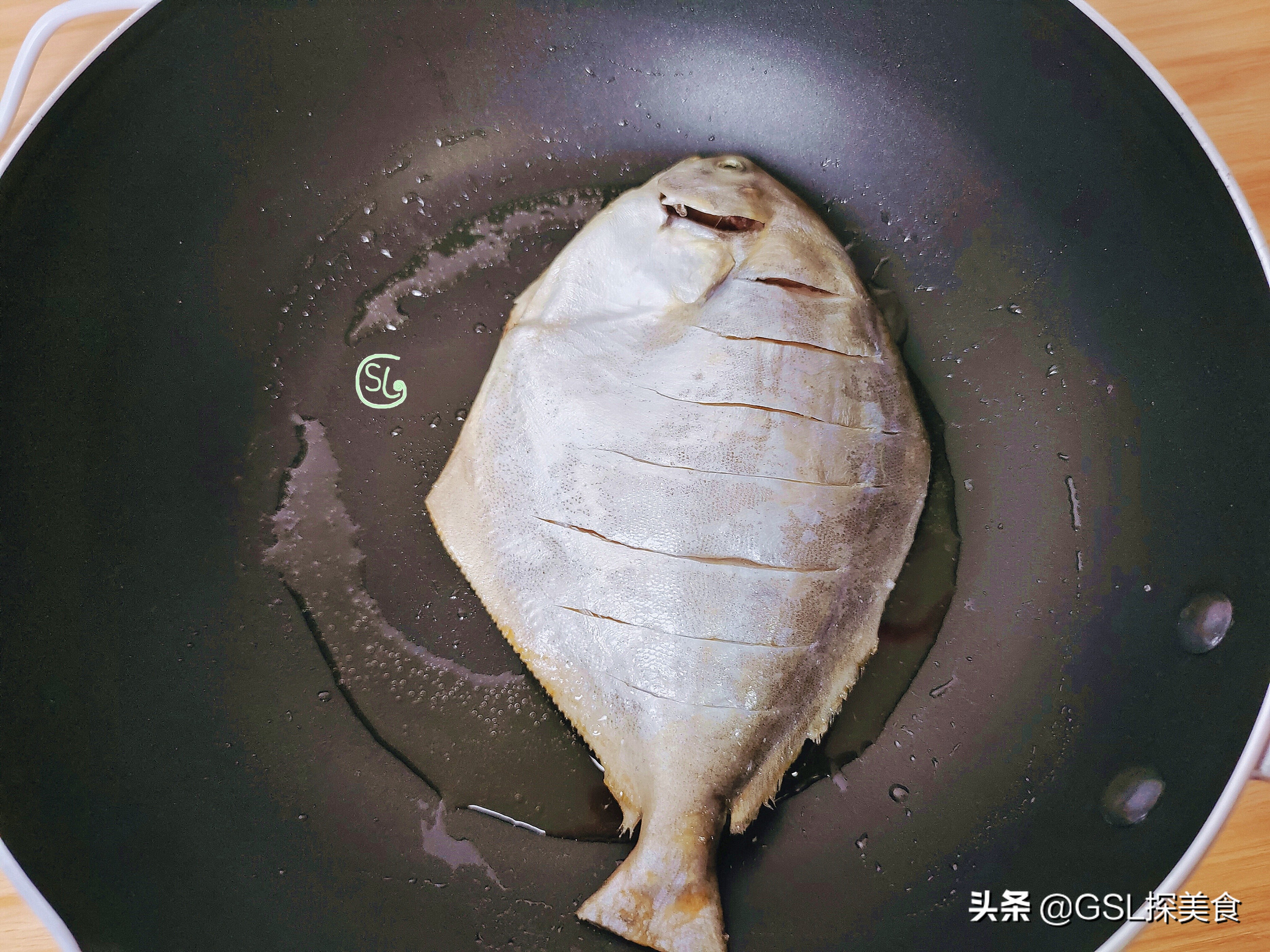 红烧鲳鱼这样做味道鲜美堪称一绝,红烧鲳鱼最正宗的做法