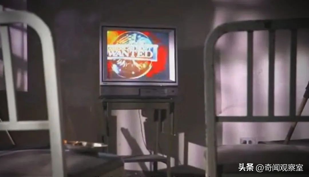 *底卧**与杀手的惊险对碰，热播美剧《BlackBird》背后的真实故事