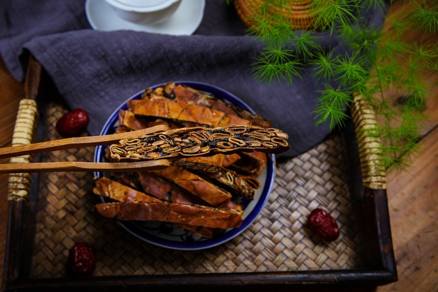 咳嗽痰清质粘不易咳出怎么办,治疗咳嗽痰多润肺最好的药