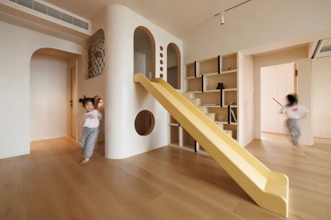 厦门夫妻的143㎡家火了,在客厅建了个游乐园,网友:孩子真幸福