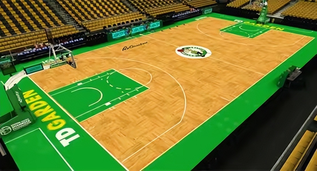 在波士顿北岸花园，你永远不知道有多少英灵在护佑凯尔特人