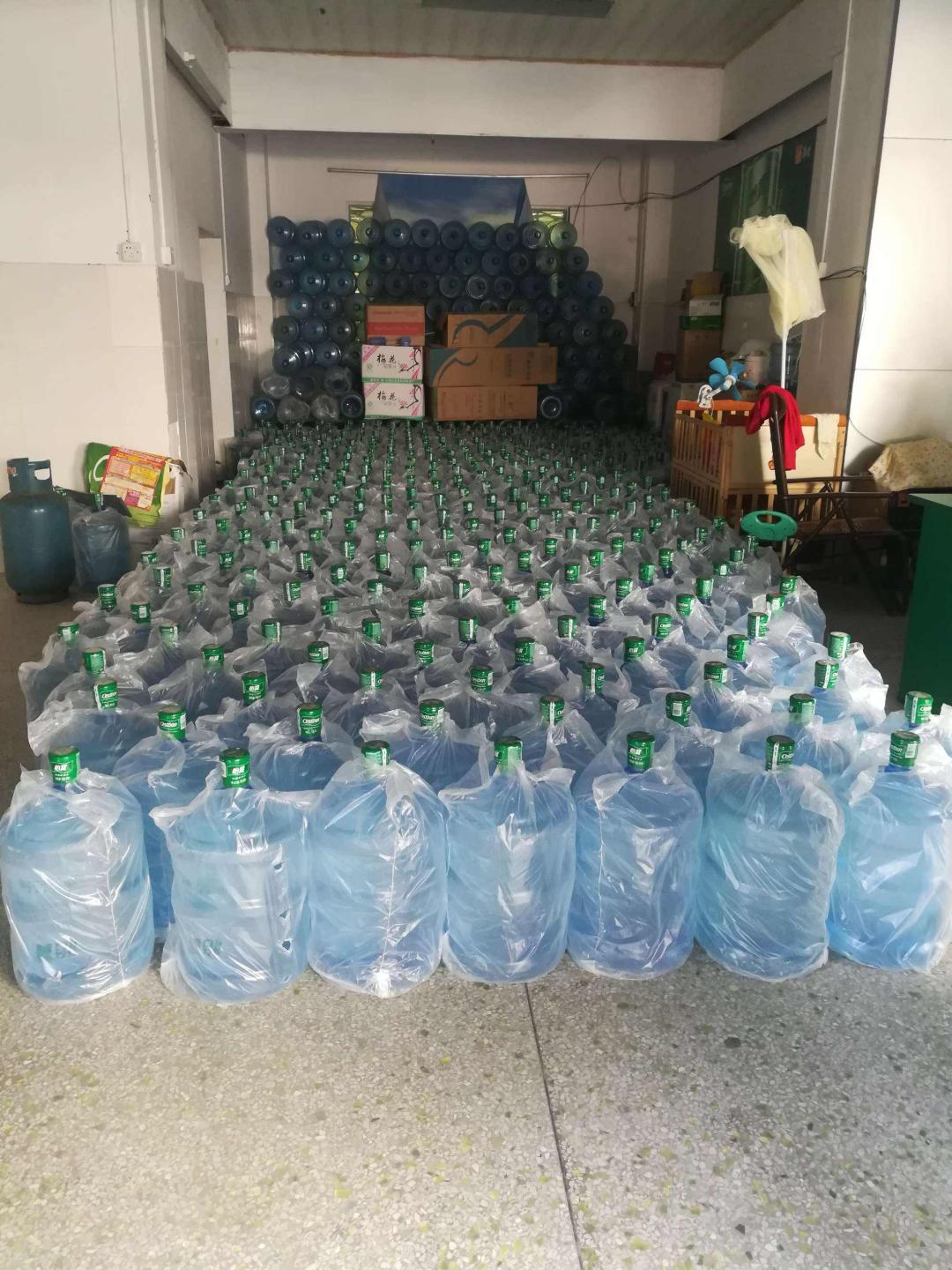 年赚百亿，却2次*身卖**！称霸广东的老字号，输给了昔日死敌