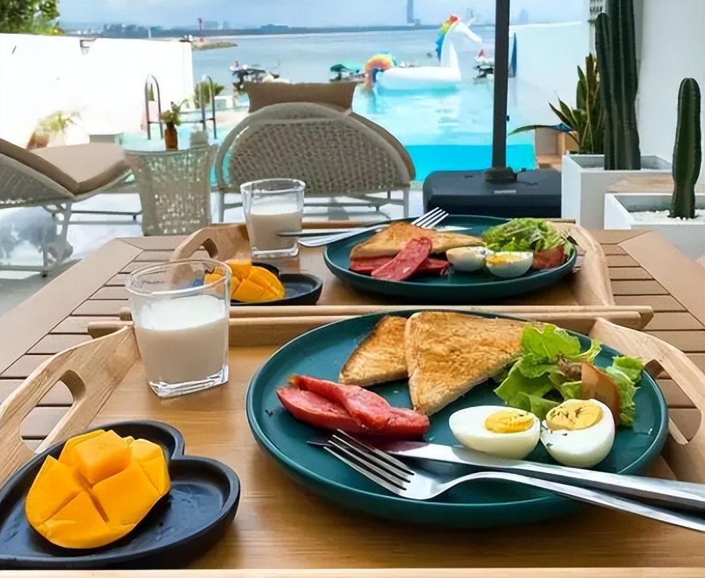 男子被女网友约饭后续,男子约女网友被报警