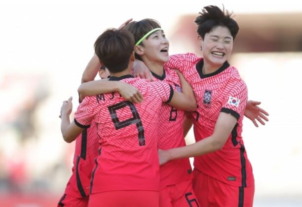 时隔16年中国女足再夺亚洲杯冠军,韩国历史首次登上亚洲杯决赛