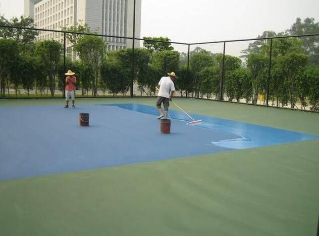 丙烯酸篮球场刷水性的还是油性的,丙烯酸篮球场施工流程视频