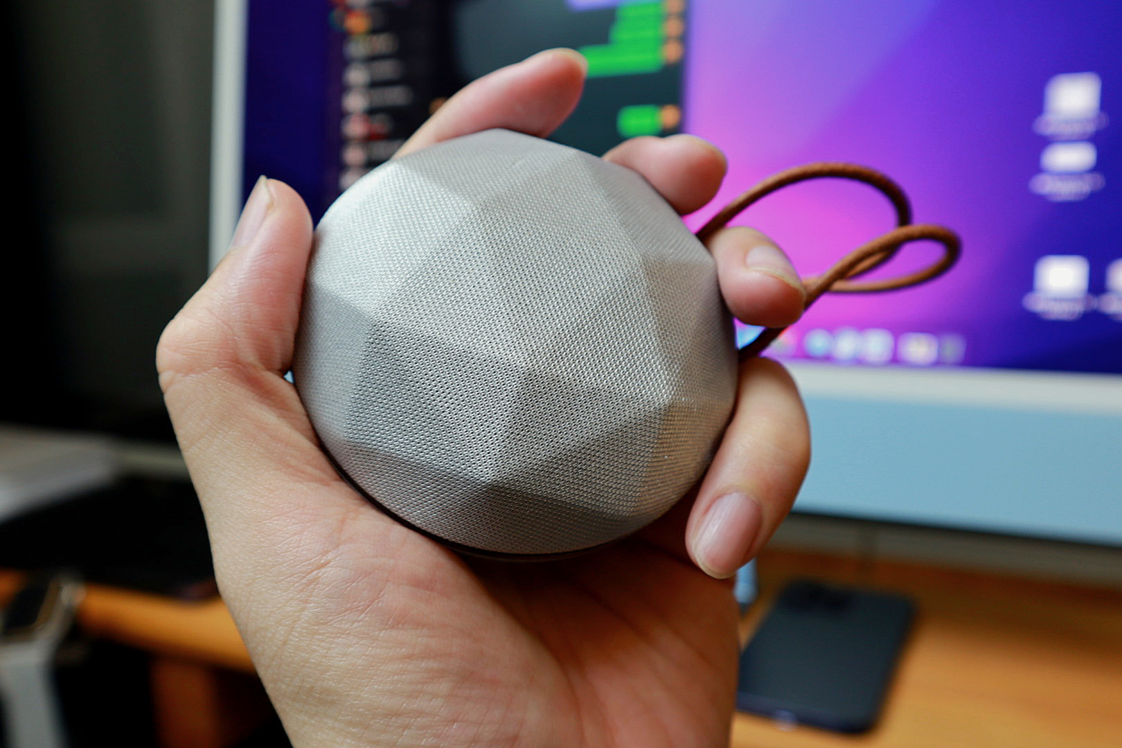 百元以内便携式音箱测评,百元内小巧音箱好看