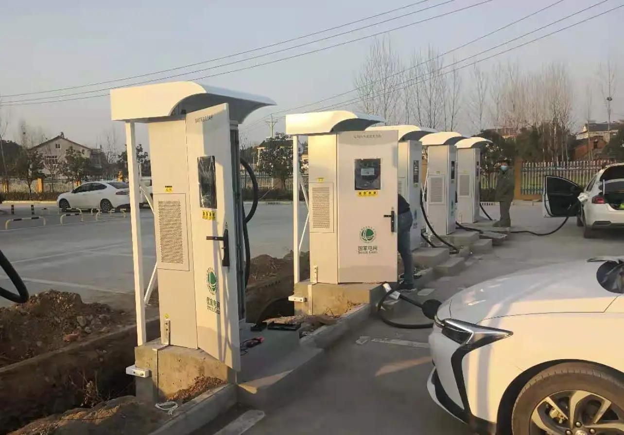 买新能源车的都后悔了怎么办,车上充电硬伤