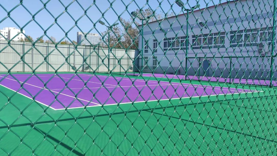 建一个网球场都需要哪些步骤？