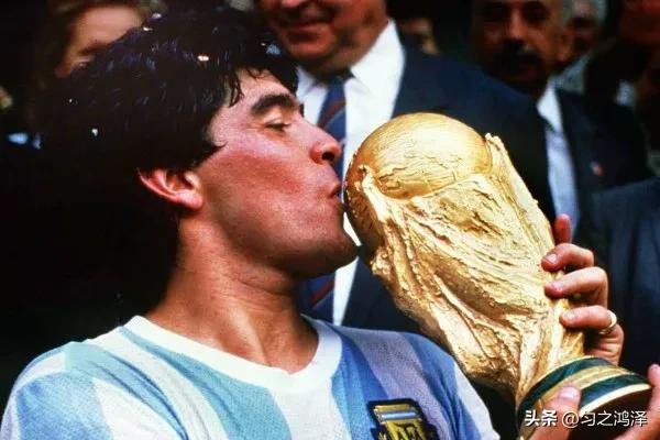 十年体坛十大巨星,世界十大足球巨星排名现役