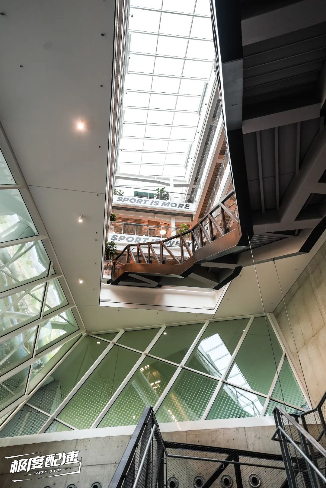 adidas总部参访,在adidas店运动