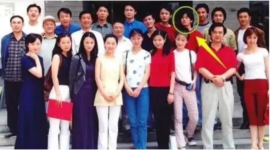 “离婚后至今单身”的8位男星，2人无儿无女，最长的已单身43年了