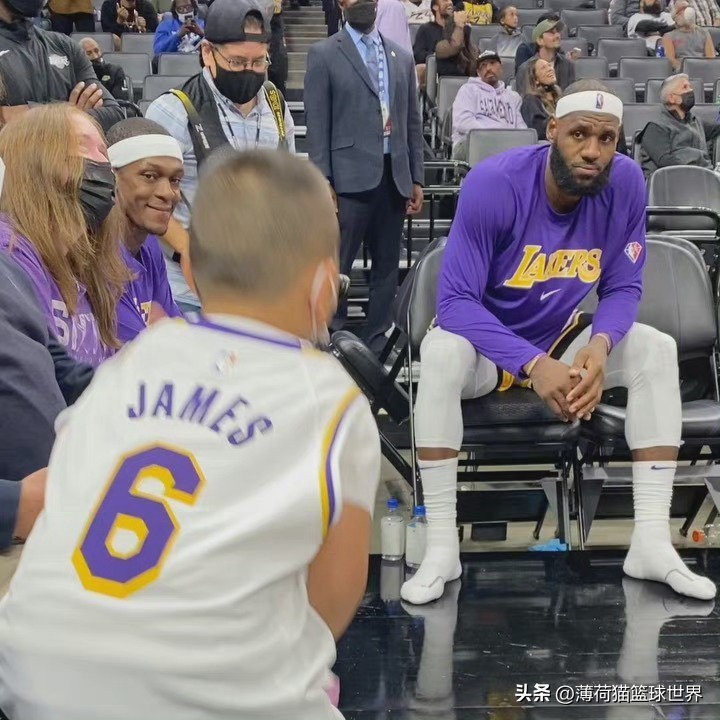 库里vs湖人詹姆斯,库里和詹姆斯湖人