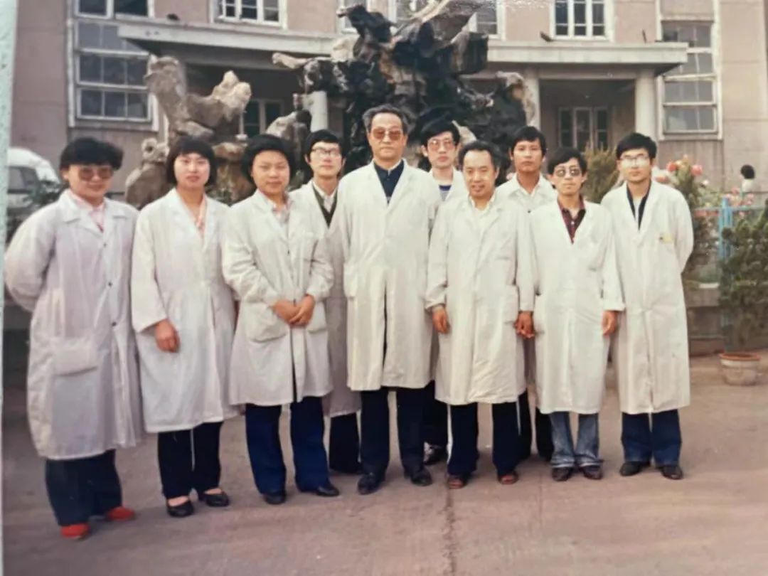 「十大名医风采」——记河北工程大学附属医院妇科主任李静霞