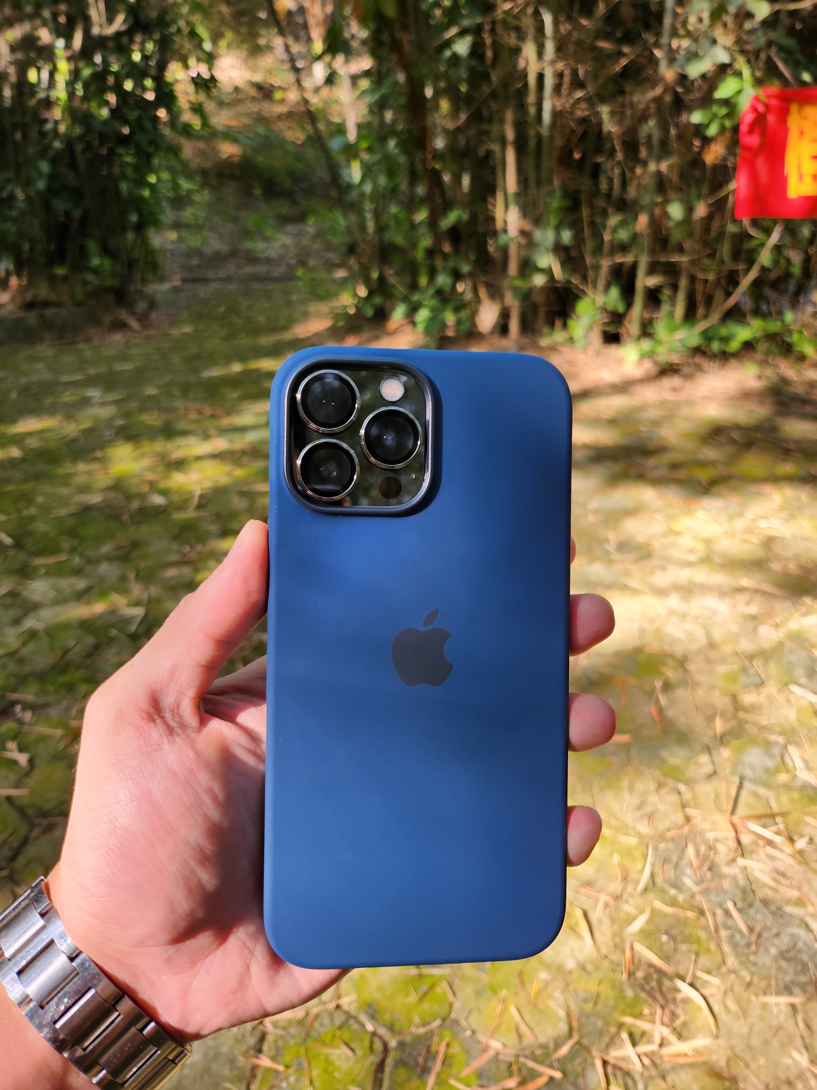 iphone13promax和iphone13pro,iphone13promax现在值得购买吗